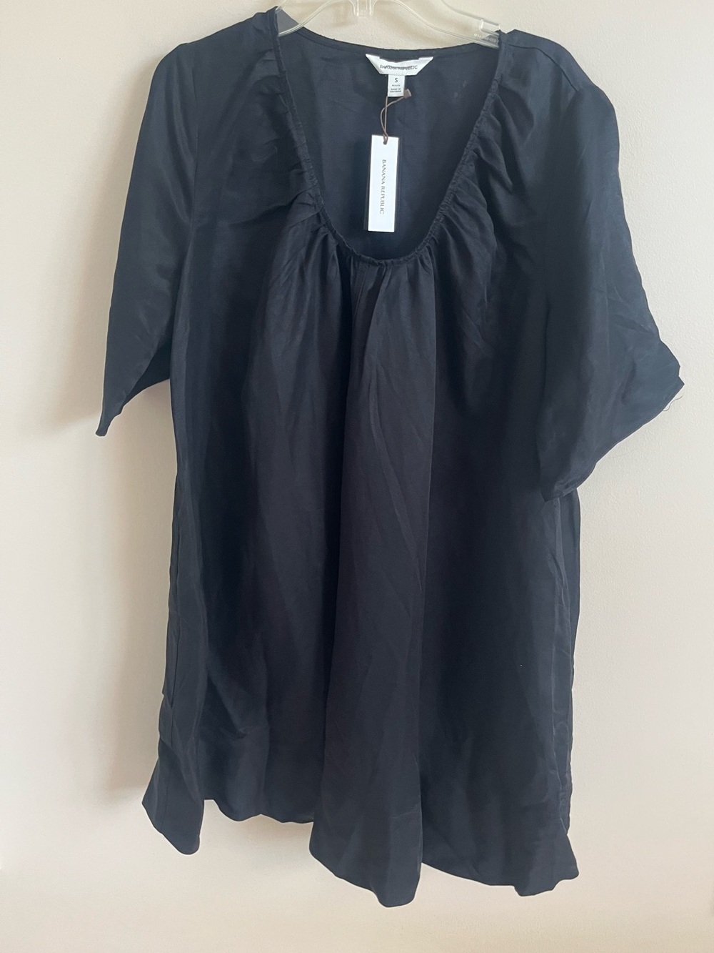 NWT-Banana Republic Black Viscose-Linen Scoop-Neck Mini Dress, Small Petite